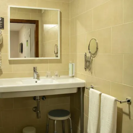 Konukevi Alda Alboran