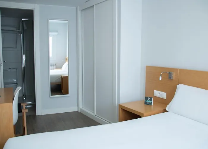 Pensión Alda Alborán 3*