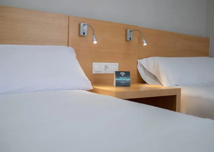 Alda Alboran בית הארחה א-קורוניה