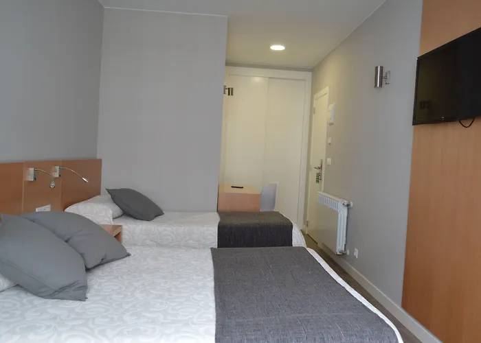 Pensión Alda Alborán 3*