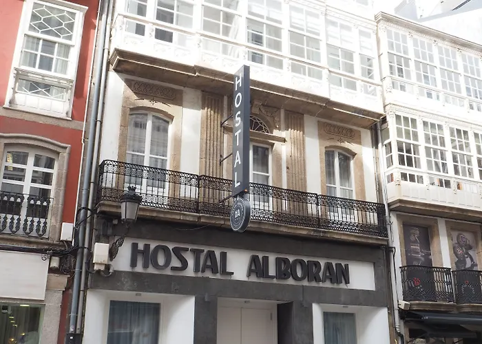 Alda Alborán Pensión 3*