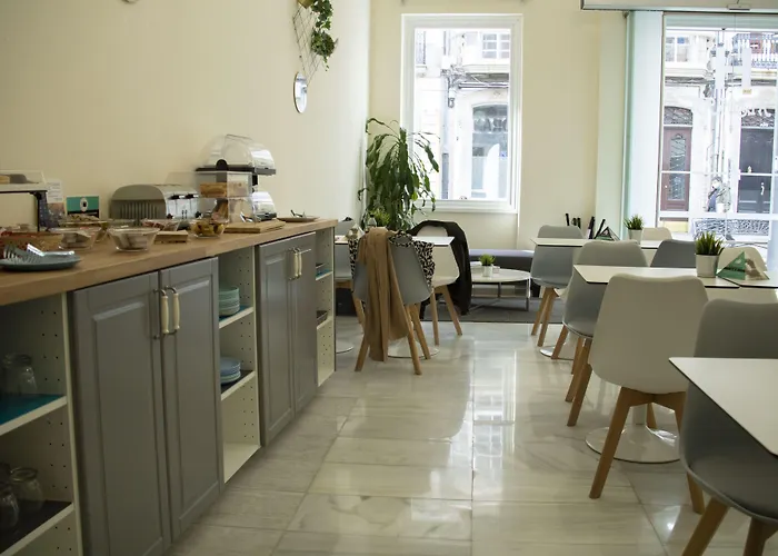 Alda Alboran בית הארחה