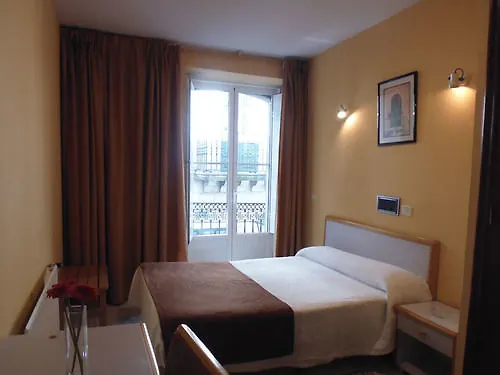 Alda Alboran בית הארחה